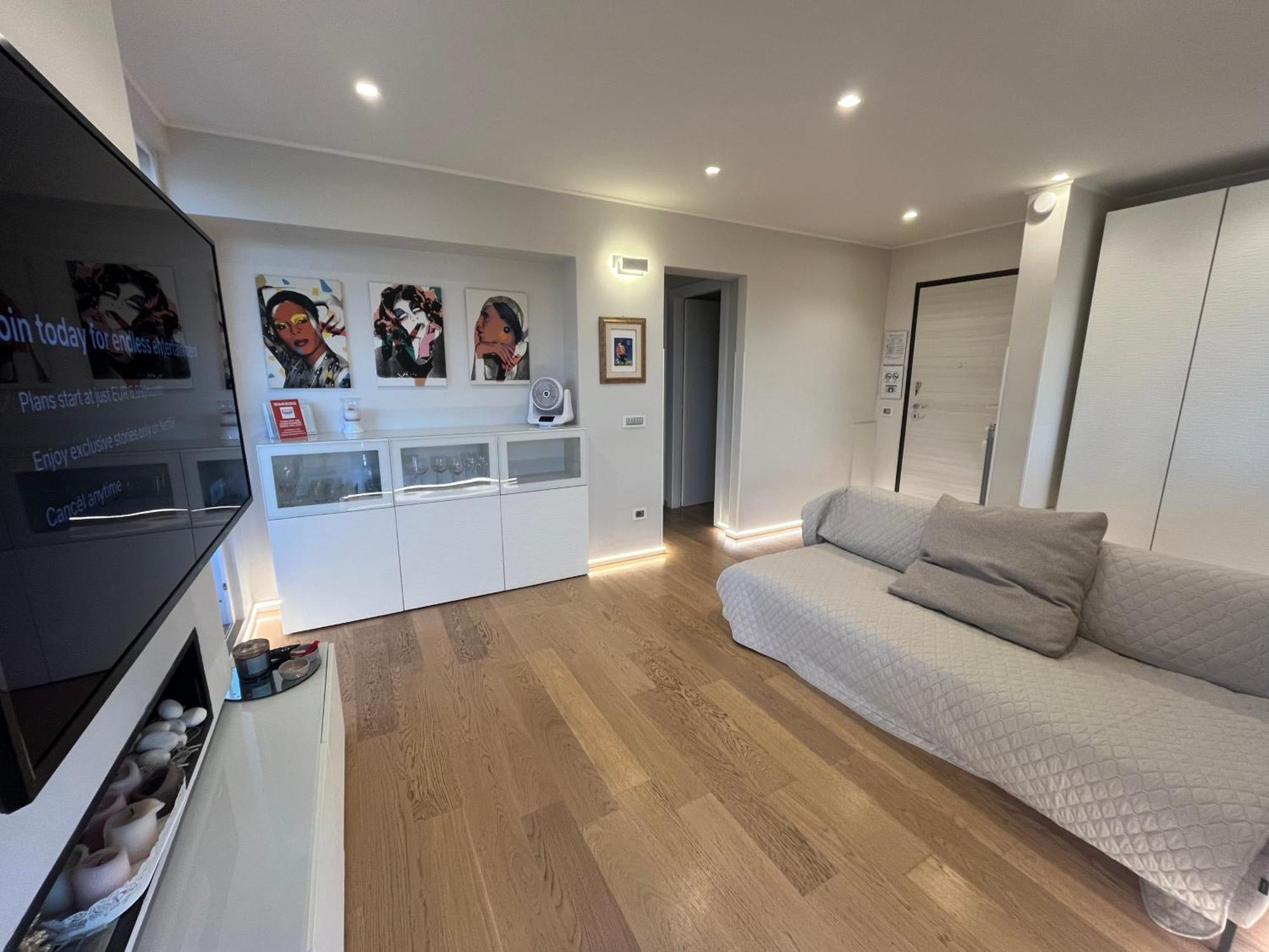 Appartamento Attico Panoramico Whitecate